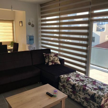 Reflex Apartment Spacious And Comfortable Nikosia Bagian luar foto