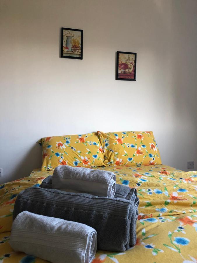 Reflex Apartment Spacious And Comfortable Nikosia Bagian luar foto